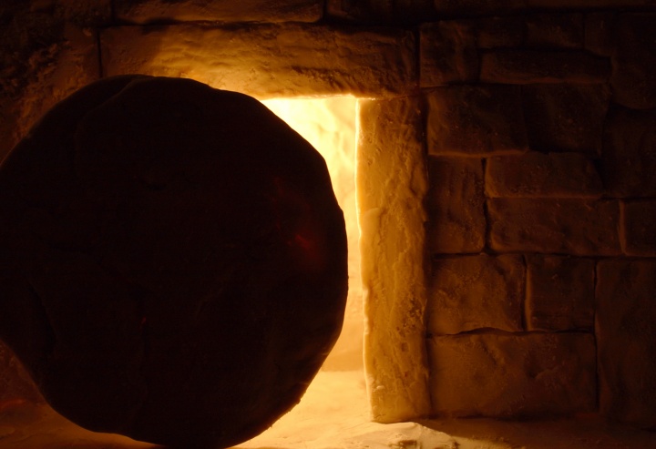 33 Defenses for the Resurrection of Jesus
